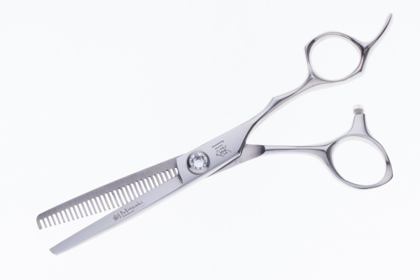 Effilierschere Mitzaki-dynasti "DIAMOND" in 6.0 ZOLL -Scherenklingen aus  PREMIUMSTAHL - 35 verzahnte Prismen auf den Kammseiten - Etui und Zubehör